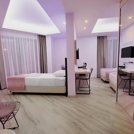 Sapphire Hotel 2*